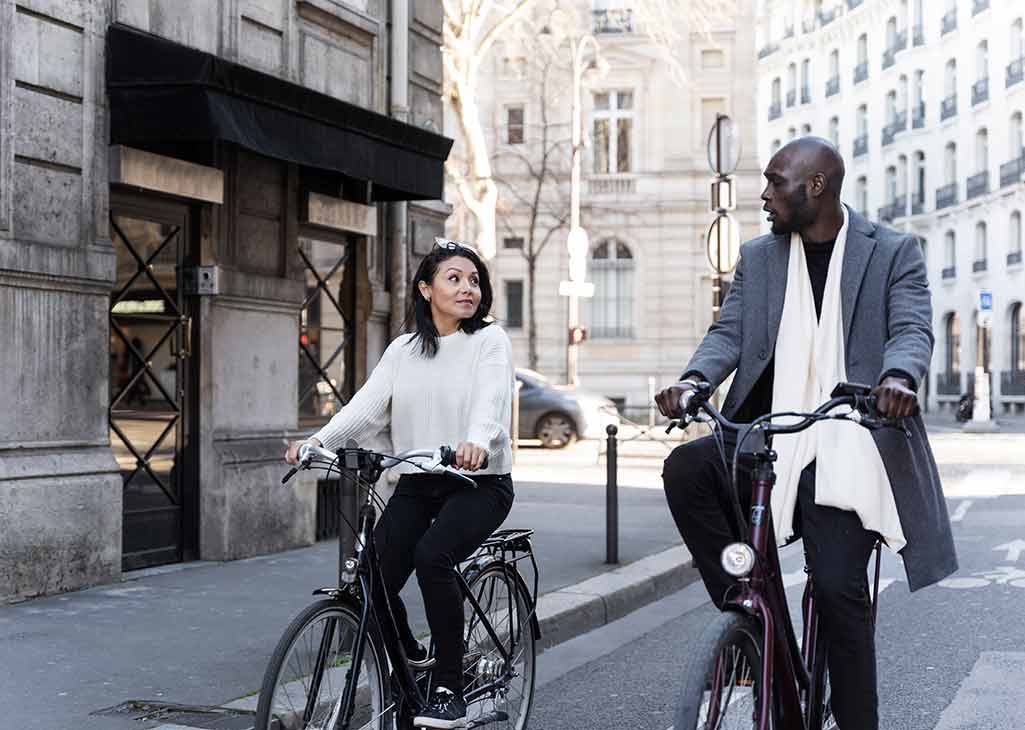 cyclists-Paris